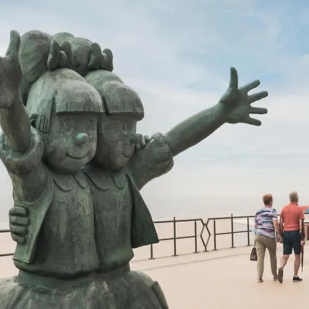 Cozy On The 5th Floor With Terrace Daire Middelkerke